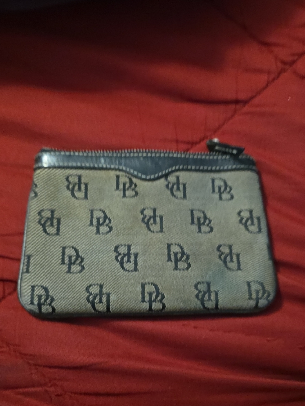 VINTAGE DOONEY & BOURKE DESIGNER MONOGRAM ZIP POUCH - GRAY/Black
